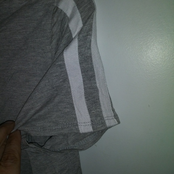 Rags to Riches crop top baseball type tee size M - Picture 4 of 6